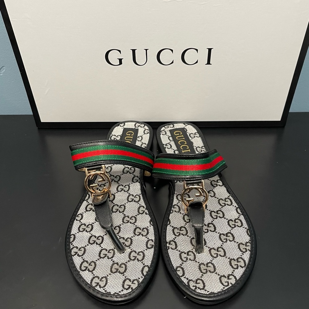 Authentic Gucci GG Web Logo | Flip Flops | Sandals | Leather